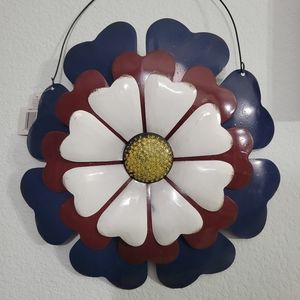 Patriotic Rustic Metal Flower 3D sign decor NWT
